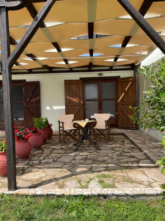 Guesthouse Kaliepia Ierissos Extérieur photo