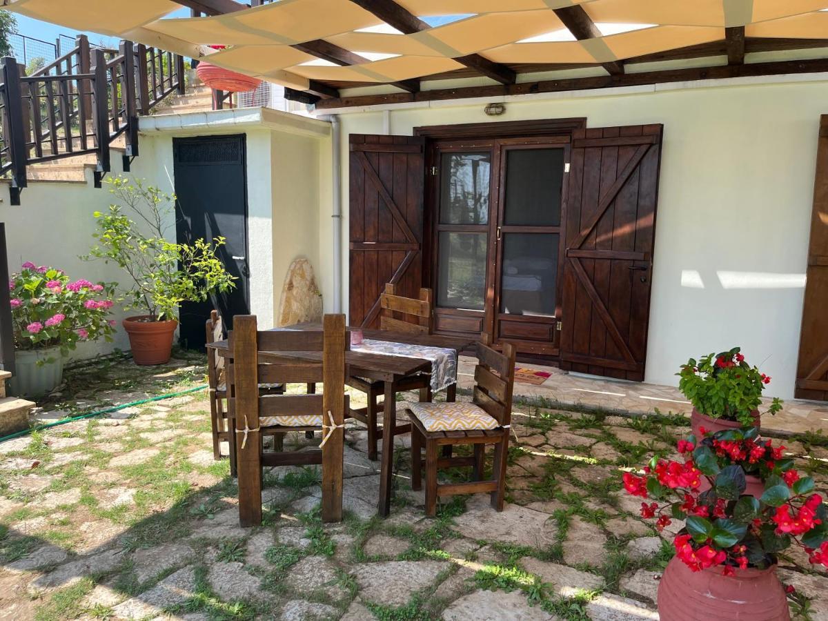 Guesthouse Kaliepia Ierissos Extérieur photo